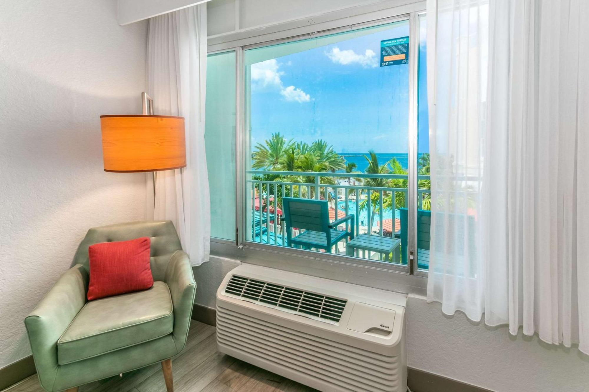 Winter The Dolphin'S Beach Club, Ascend Hotel Collection Clearwater Beach Extérieur photo